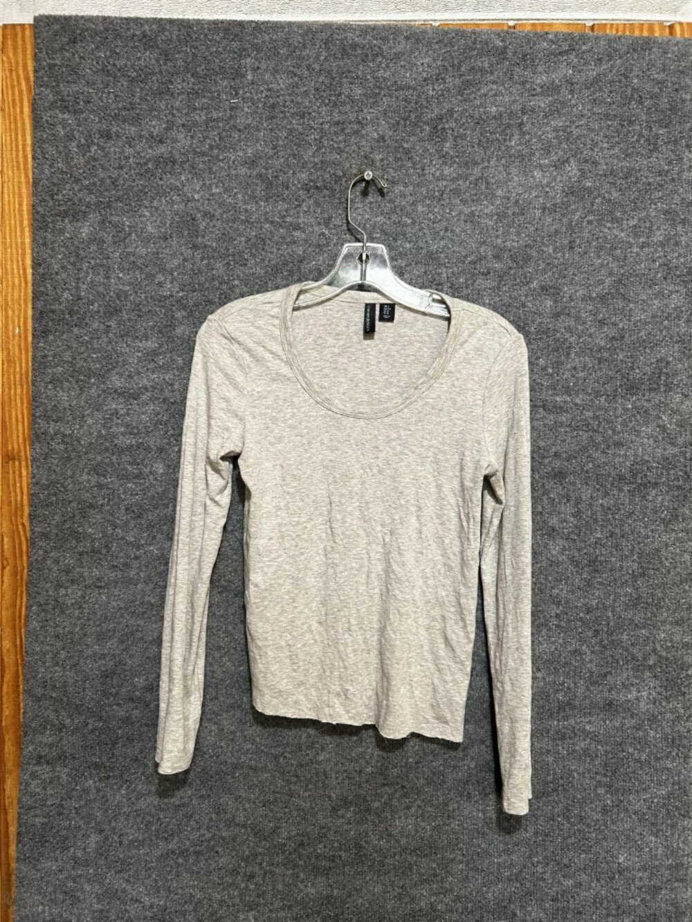 Cynthia Rowley Shirt Womens Small Gray Scoop Neck Long Sleeve Stretch Basic Top